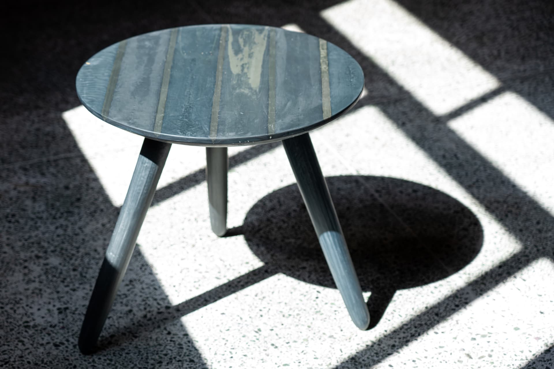 Low angle view of the slate blend recycled plastic side table